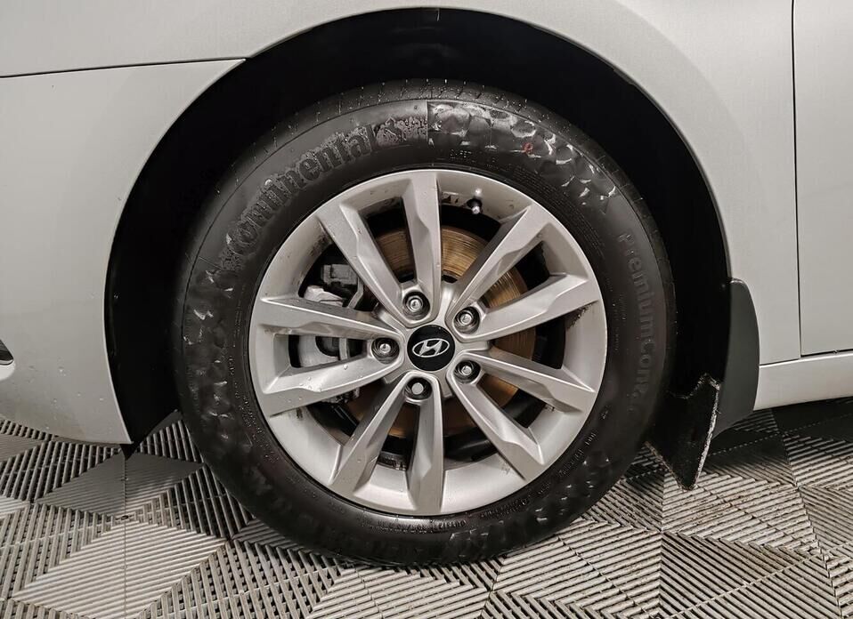 Hyundai i40 2.0 MT (150 л.с.)