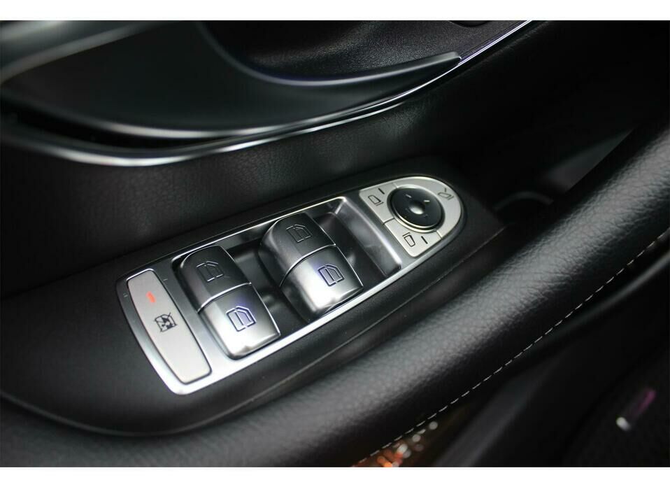 Mercedes-Benz E-Класс 200 2.0 AT (184 л.с.)
