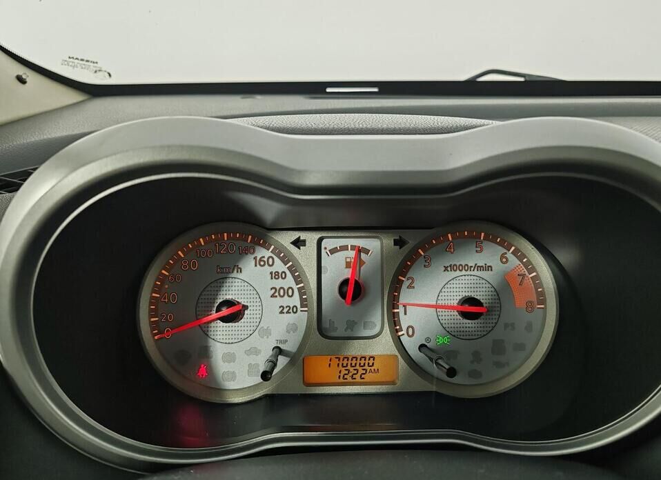 Nissan Note, I 1.6 AT (110 л.с.)