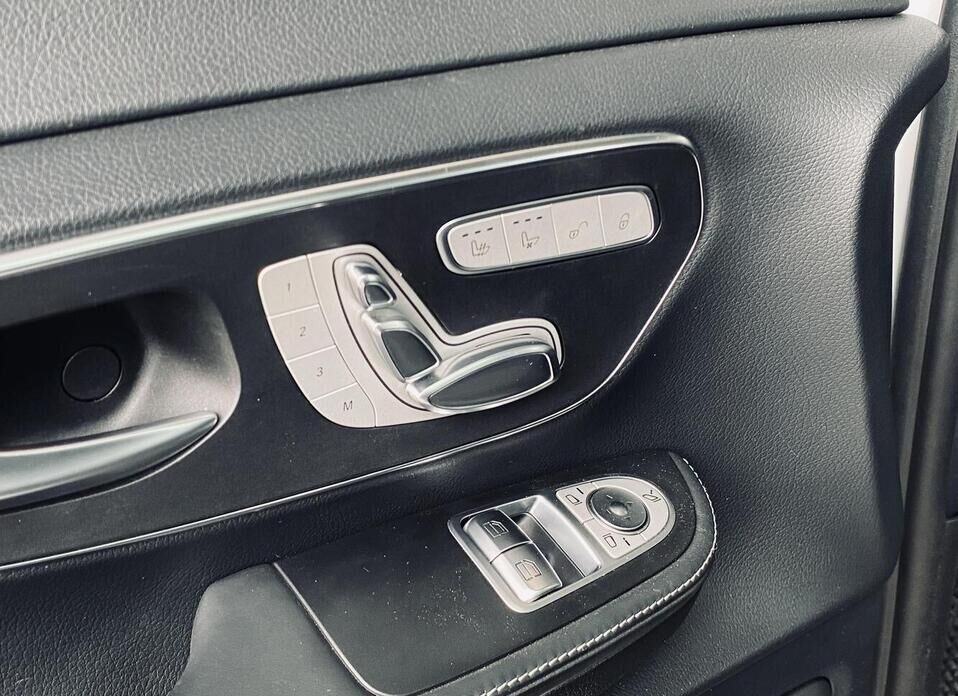 Mercedes-Benz V-Класс, III (W447) Рестайлинг 300 d длинный 2.0d AT (239 л.с.) 4WD