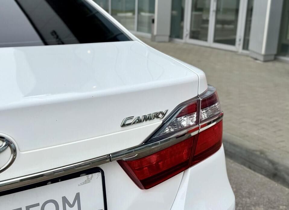 Toyota Camry, VII (XV50) Рестайлинг 2.5 AT (181 л.с.)