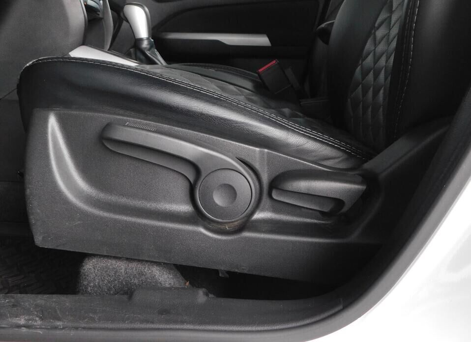 Suzuki Vitara, II Рестайлинг 1.6 AT (117 л.с.) 4WD