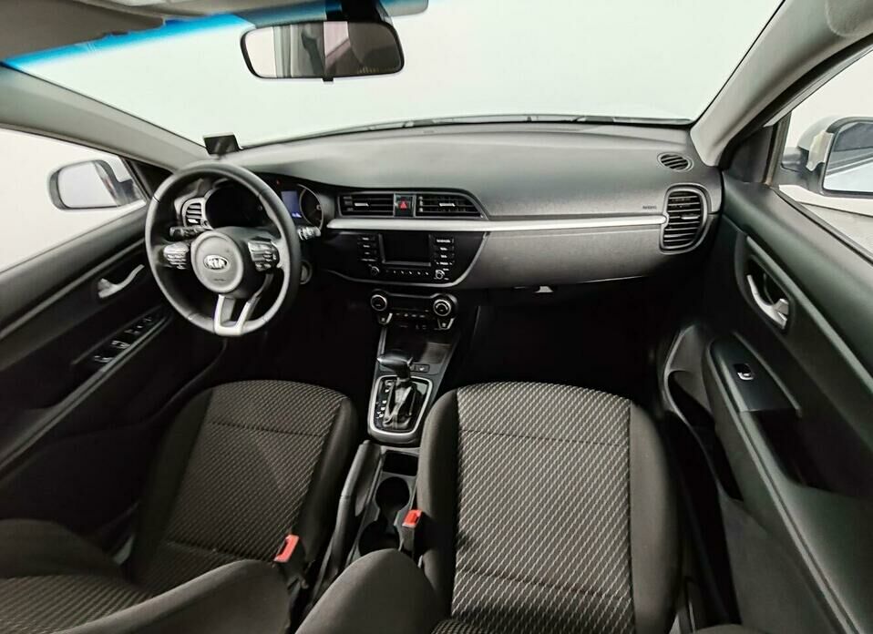 Kia Rio 1.6 AT (123 л.с.)