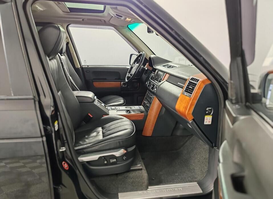 Land Rover Range Rover 4.4d AT (313 л.с.) 4WD