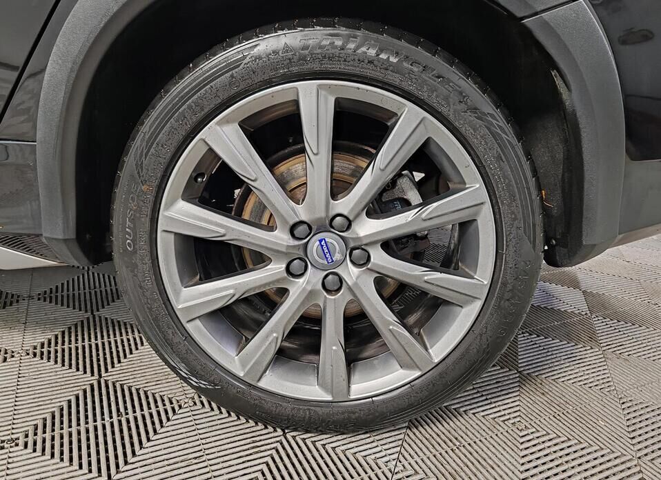 Volvo S60 Cross Country 2.0 AT (245 л.с.) 4WD