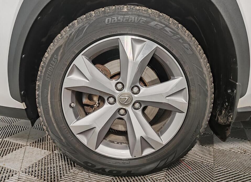 Lexus NX, I 300h 2.5hyb CVT (155 л.с.) 4WD