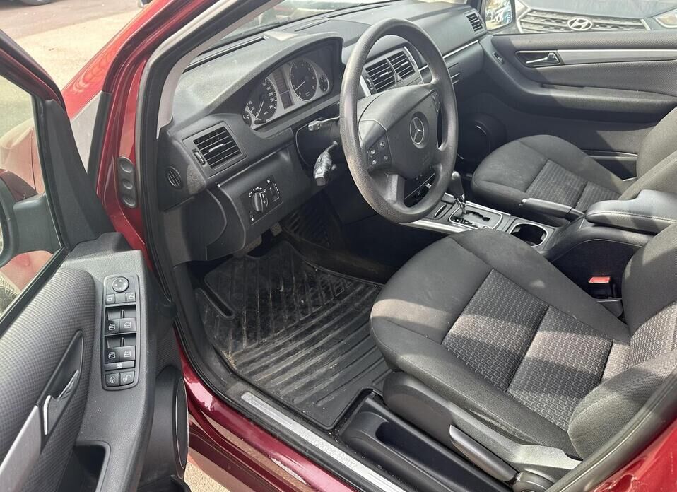 Mercedes-Benz B-Класс, I (W245) Рестайлинг 200 2.0 CVT (136 л.с.)