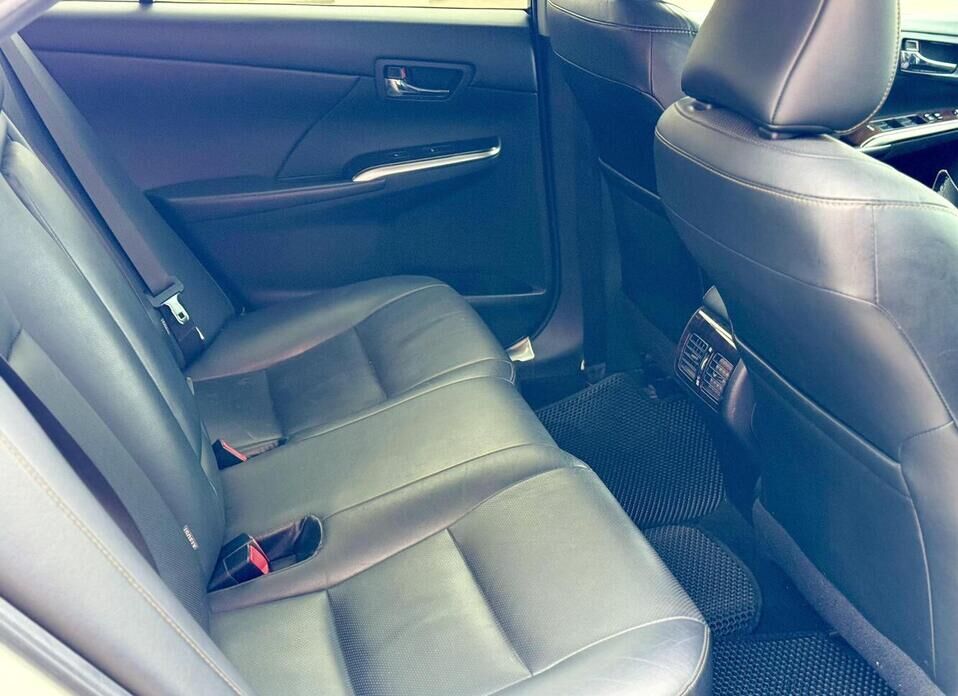 Toyota Camry, VII (XV50) Рестайлинг 2.5 AT (181 л.с.)