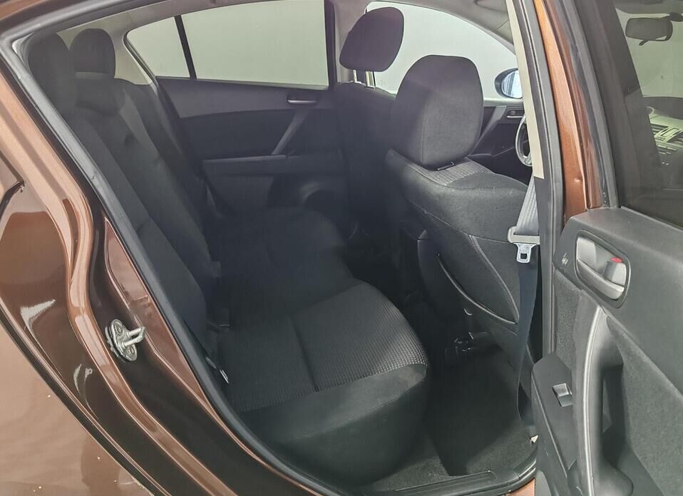 Mazda 3, II (BL) Рестайлинг 1.6 AT (105 л.с.)