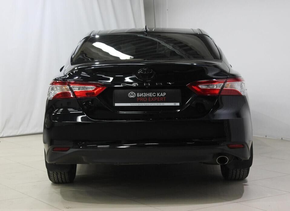 Toyota Camry, VIII (XV70) 2.5 AT (181 л.с.)