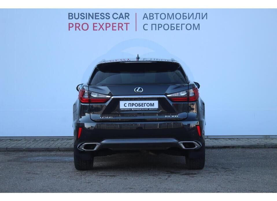 Lexus RX, IV 300 2.0 AT (238 л.с.) 4WD