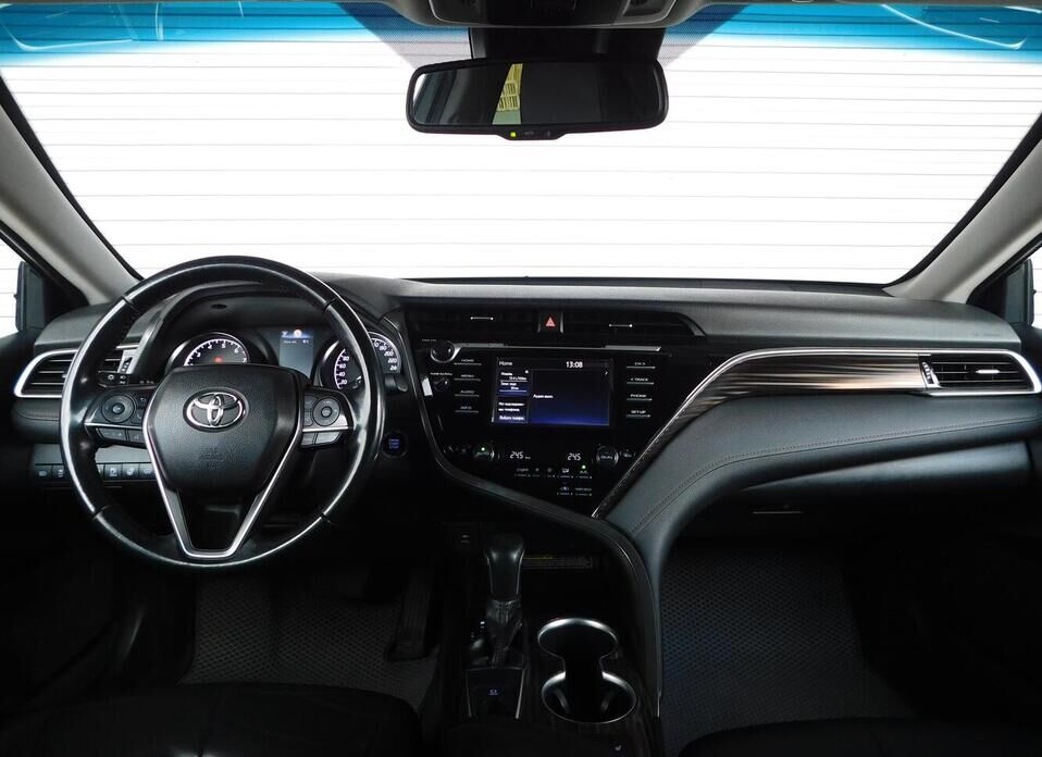 Toyota Camry, VIII (XV70) 2.5 AT (181 л.с.)