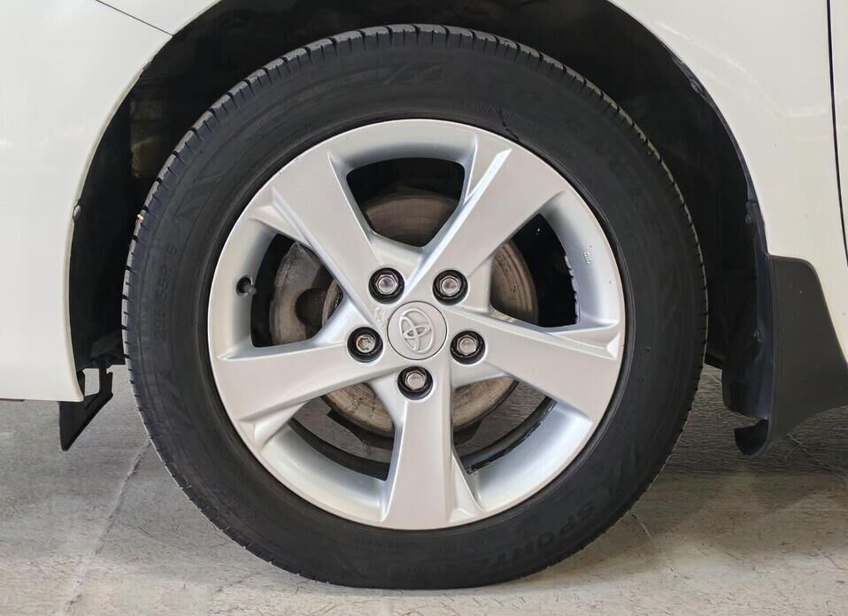 Toyota Corolla, X (E140, E150) Рестайлинг 1.6 AT (124 л.с.)