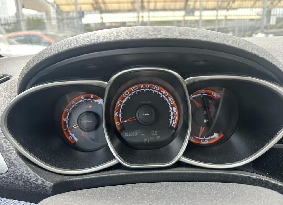 LADA (ВАЗ) Vesta, I SW Cross 1.6 CVT (113 л.с.)