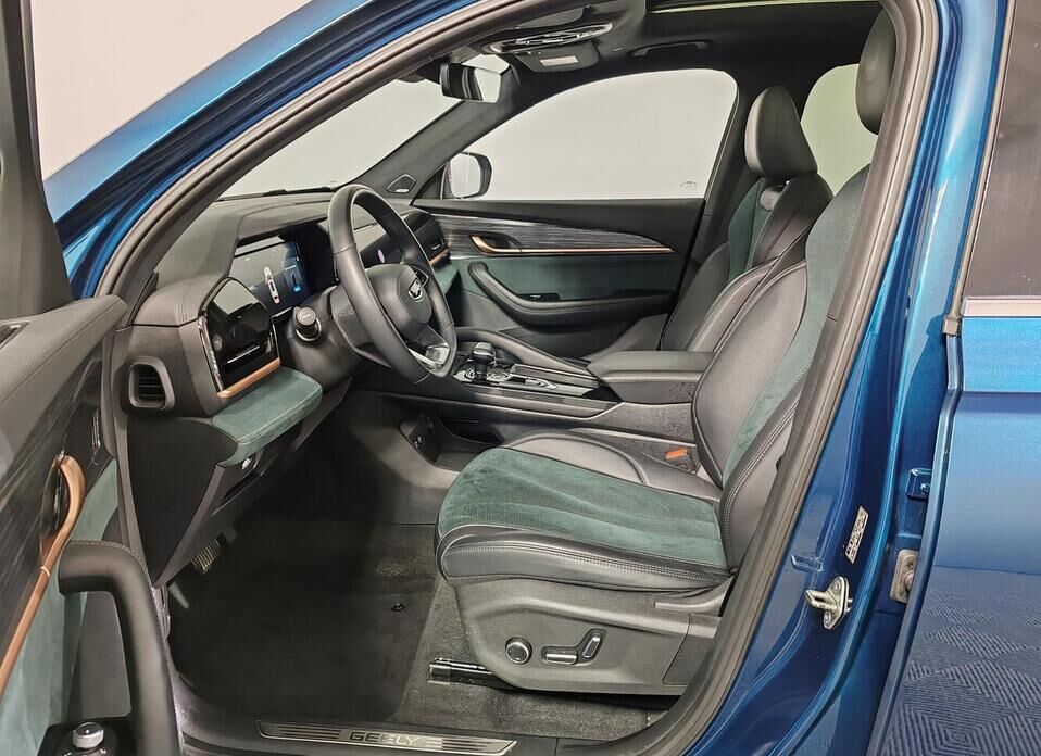 Geely Monjaro 2.0 AT (238 л.с.) 4WD