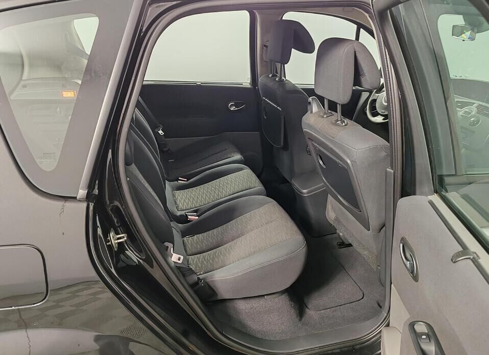 Renault Scenic 2.0 MT (136 л.с.)