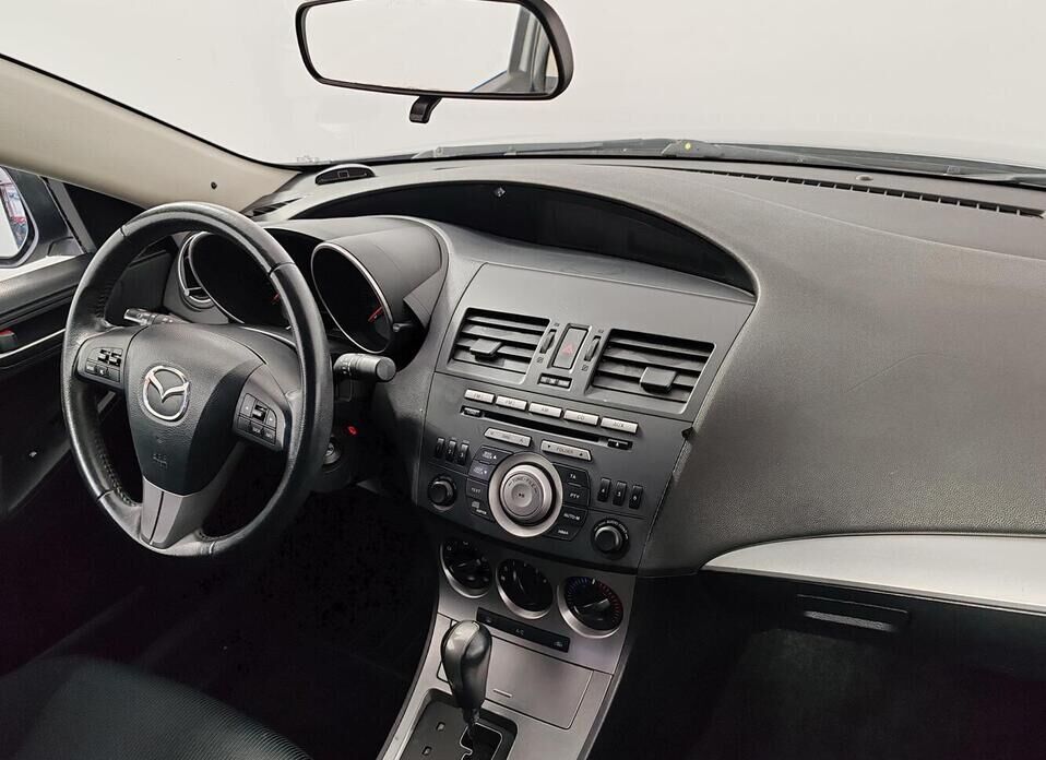 Mazda 3 1.6 AT (105 л.с.)