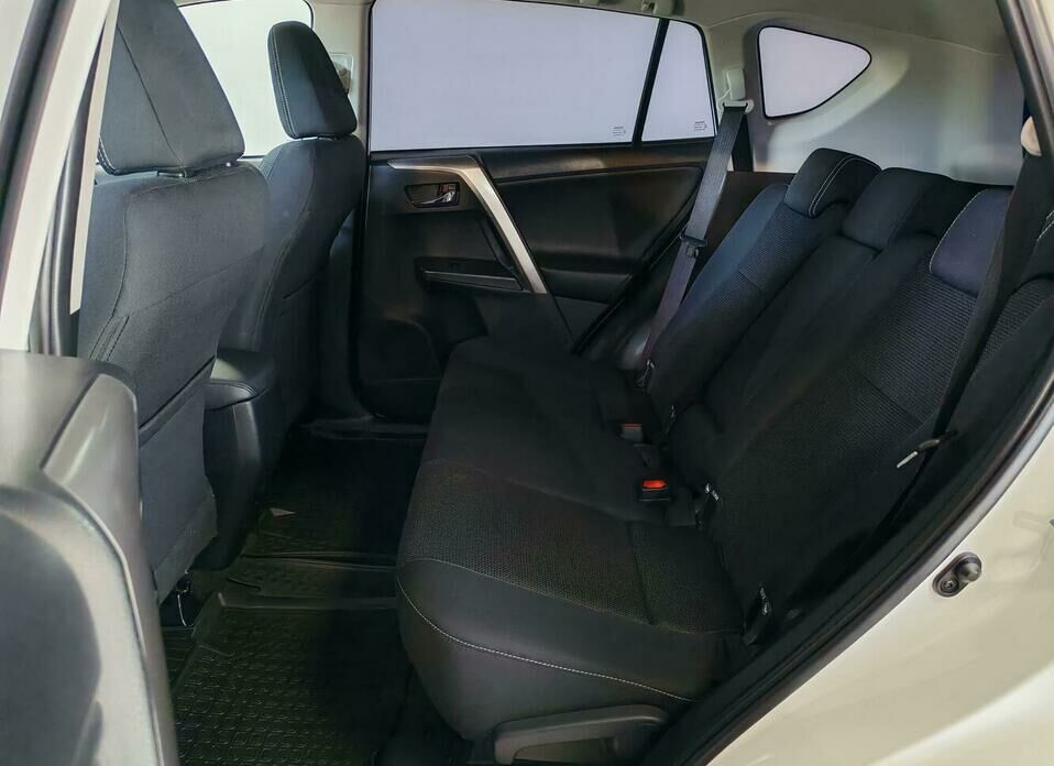 Toyota RAV4 2.0 CVT (146 л.с.)