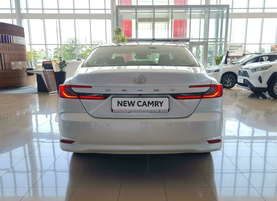 Toyota Camry 2.0 CVT (173 л.с.)