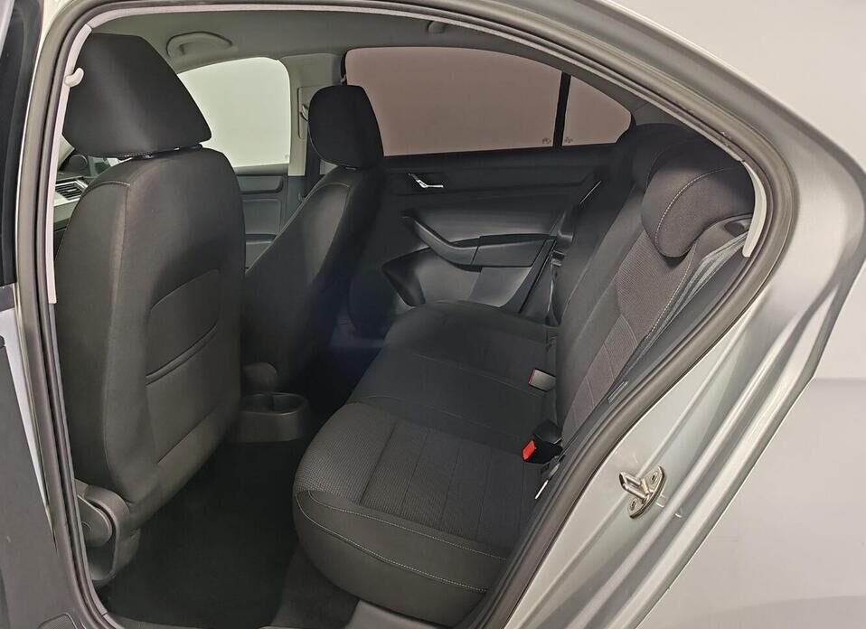 Skoda Rapid 1.6 AT (105 л.с.)