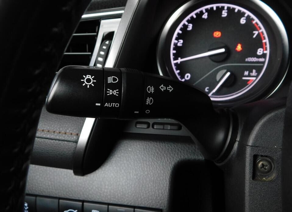 Toyota Camry, VIII (XV70) 2.5 AT (181 л.с.)