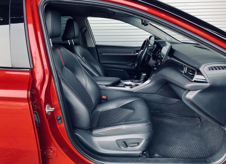 Toyota Camry, VIII (XV70) Рестайлинг 3.5 AT (249 л.с.)