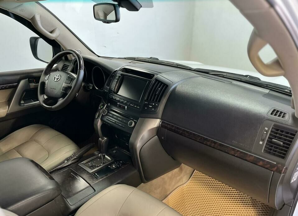 Toyota Land Cruiser 4.5d AT (235 л.с.) 4WD
