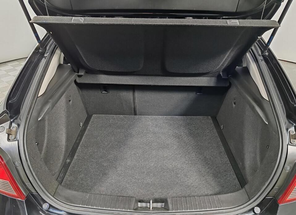 Chevrolet Cruze, I Рестайлинг 1.6 AT (109 л.с.)