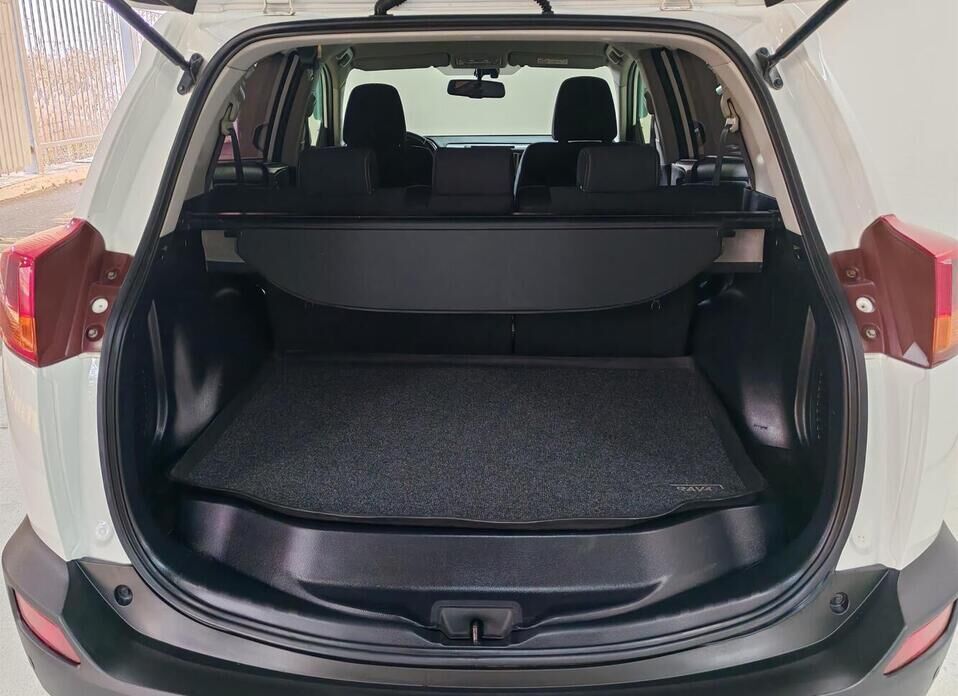 Toyota RAV4, IV (XA40) 2.0 CVT (146 л.с.) 4WD