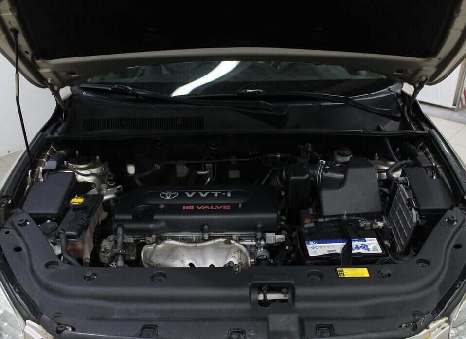 Toyota RAV4 2.0 AT (152 л.с.) 4WD