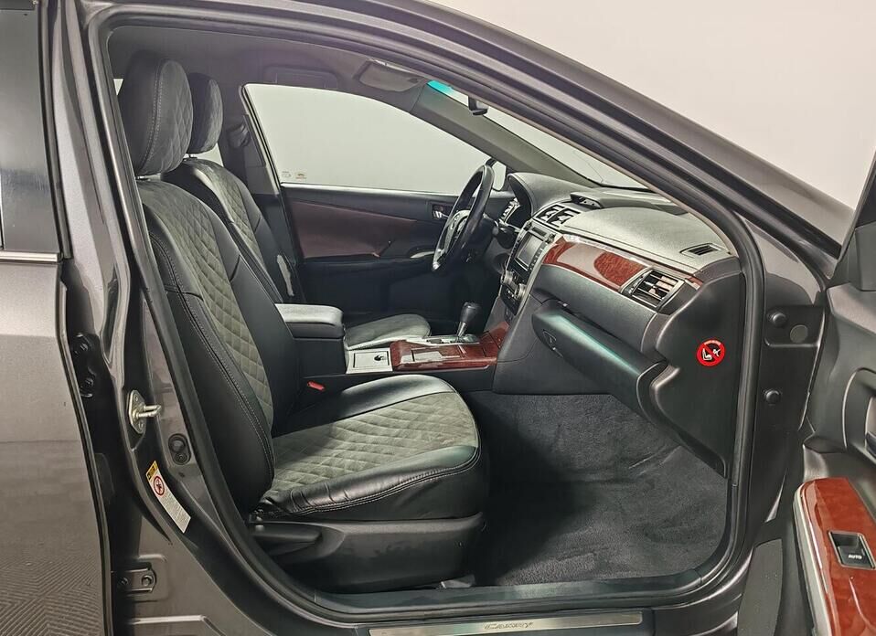 Toyota Camry, VII (XV50) 2.0 AT (148 л.с.)