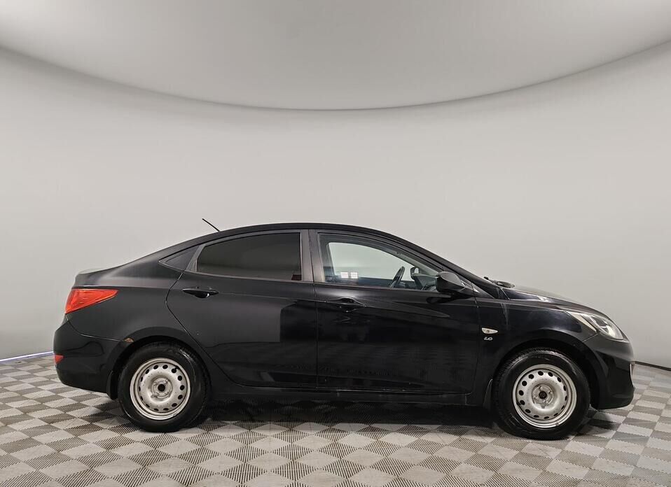 Hyundai Solaris 1.6 AT (123 л.с.)
