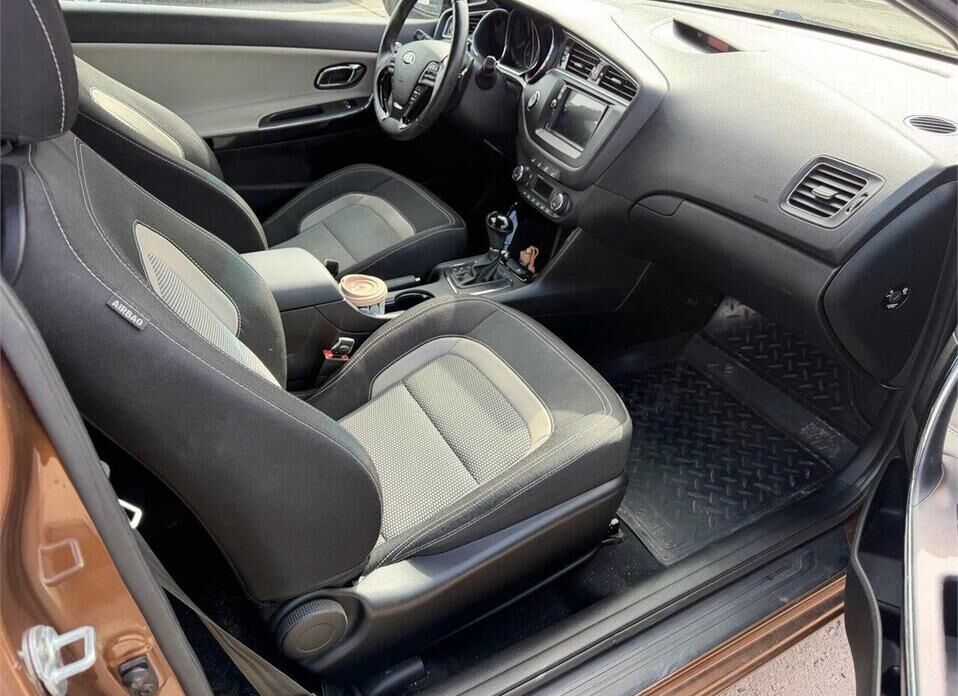 Kia Ceed, II Рестайлинг 1.6 AMT (135 л.с.)