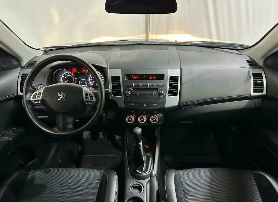 Peugeot 4007 2.0 MT (147 л.с.)