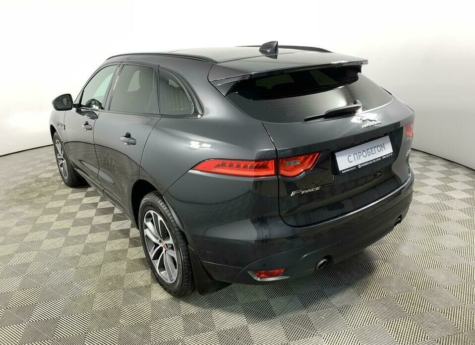 Jaguar F-Pace 2.0 AT (249 л.с.) 4WD