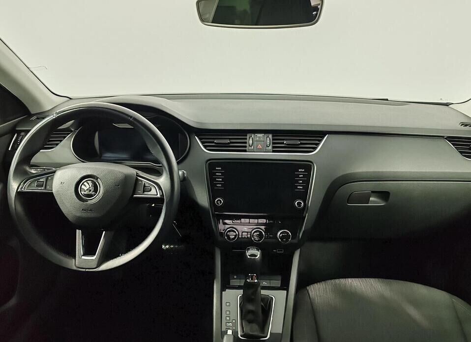Skoda Octavia, III (A7) Рестайлинг 1.8 AMT (180 л.с.)