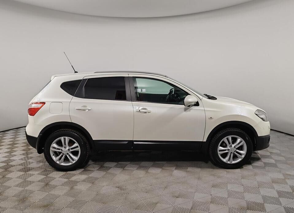 Nissan Qashqai, I Рестайлинг 2.0 CVT (141 л.с.) 4WD