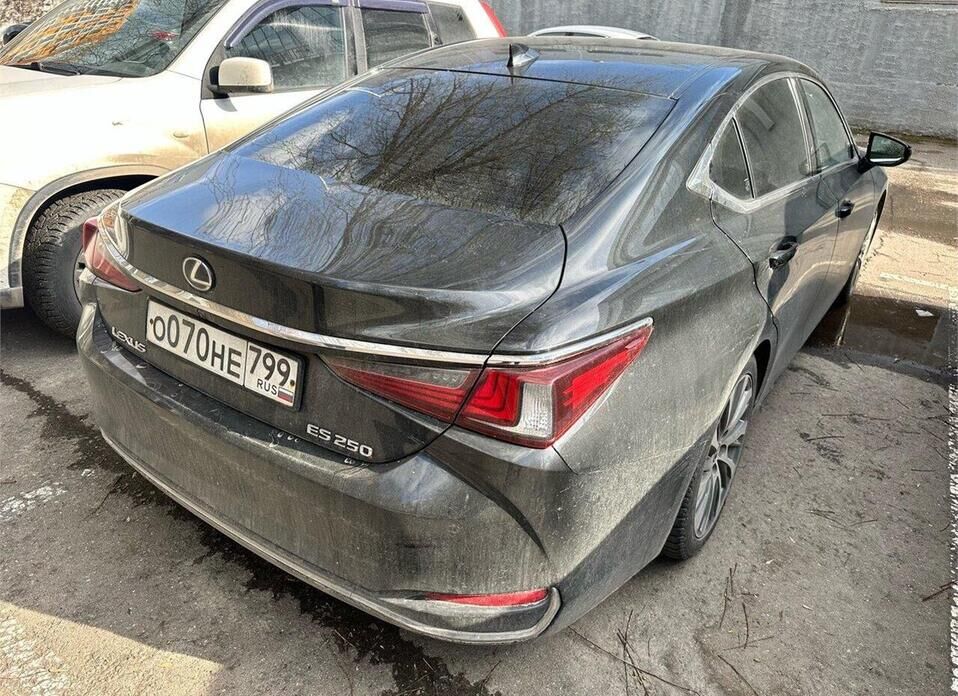 Lexus ES, VII 250 2.5 AT (200 л.с.)