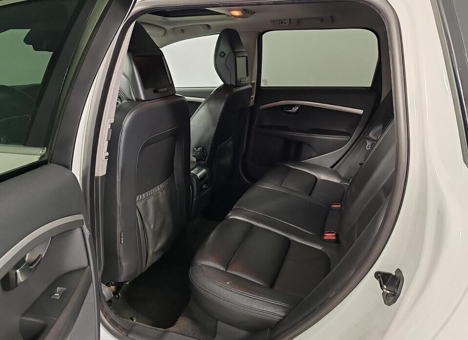 Volvo XC70 2.4d AT (215 л.с.) 4WD
