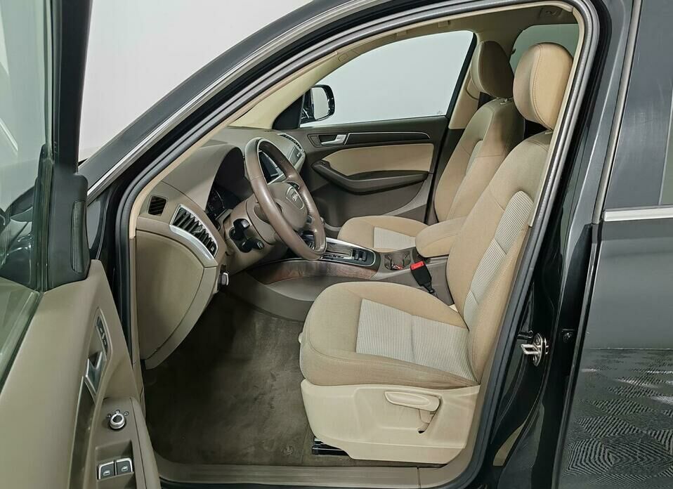 Audi Q5 2.0 AT (230 л.с.) 4WD