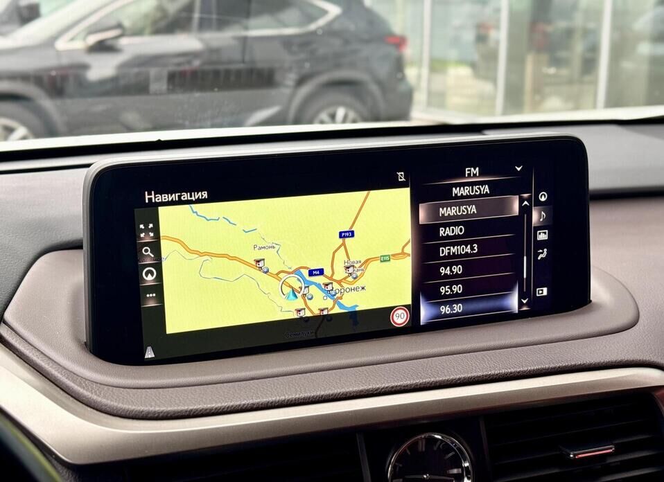 Lexus RX, IV Рестайлинг 300 2.0 AT (238 л.с.) 4WD