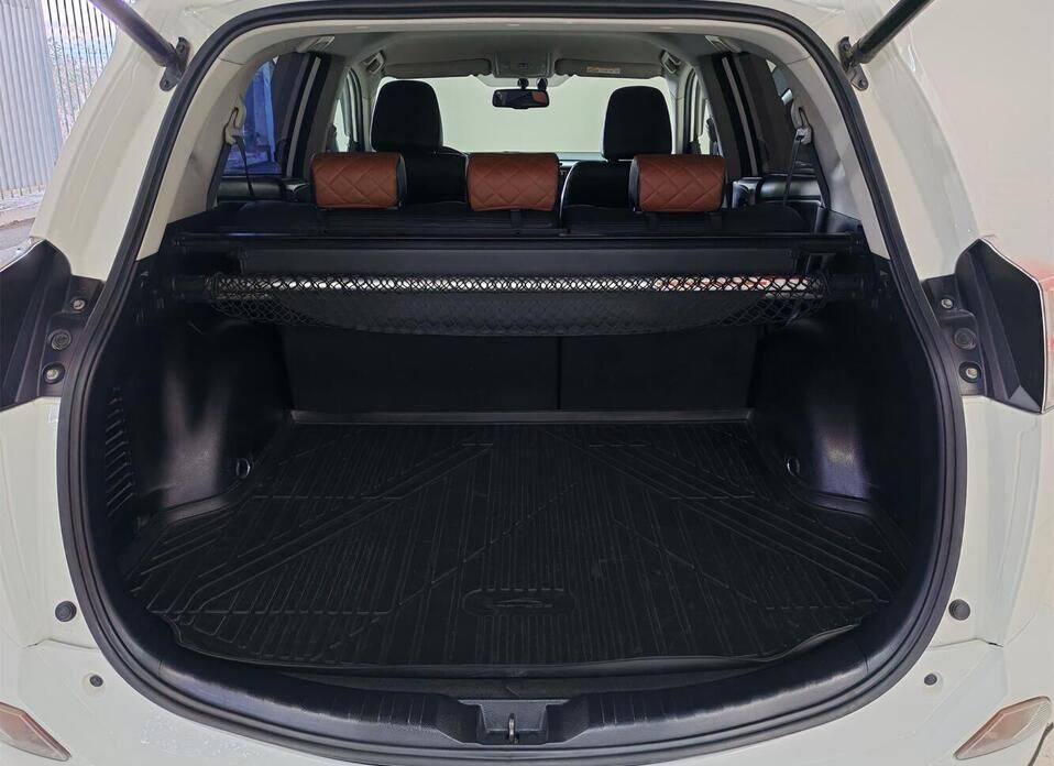 Toyota RAV4, IV (XA40) Рестайлинг 2.0 CVT (146 л.с.) 4WD