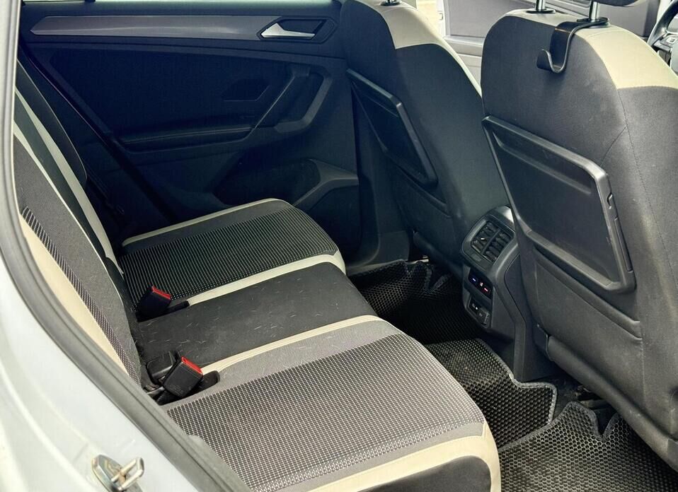 Volkswagen Tiguan, II 2.0d AMT (150 л.с.) 4WD