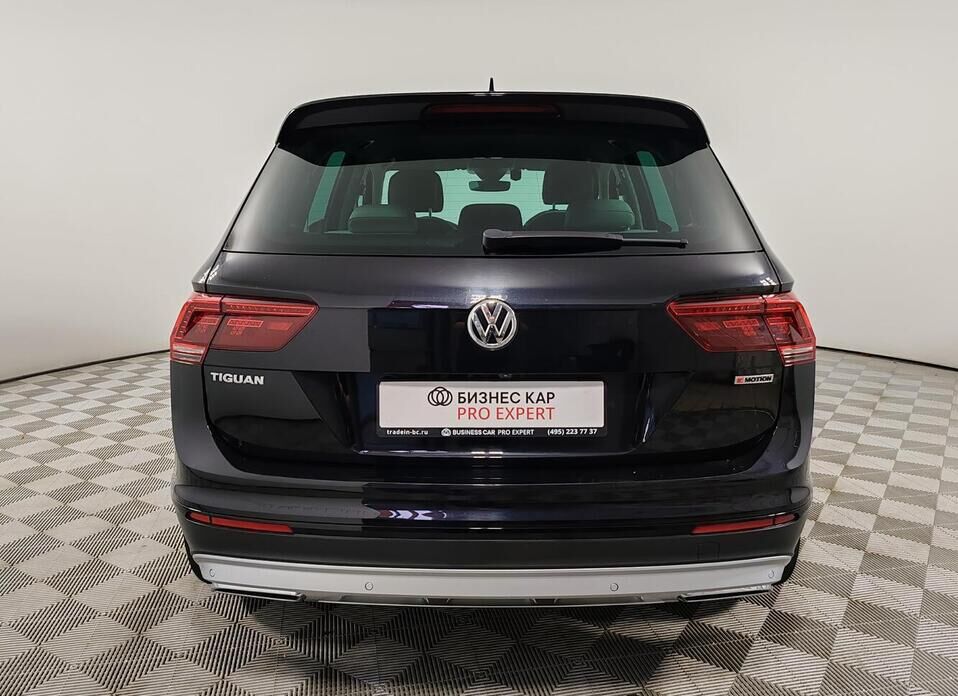 Volkswagen Tiguan 2.0d AMT (150 л.с.) 4WD