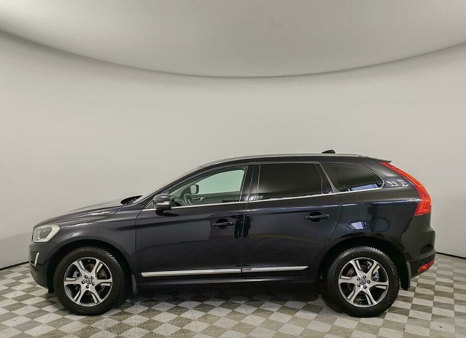 Volvo XC60 2.4d AT (215 л.с.) 4WD