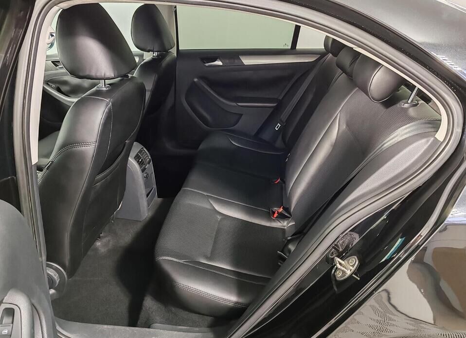 Volkswagen Jetta 1.4 AMT (122 л.с.)