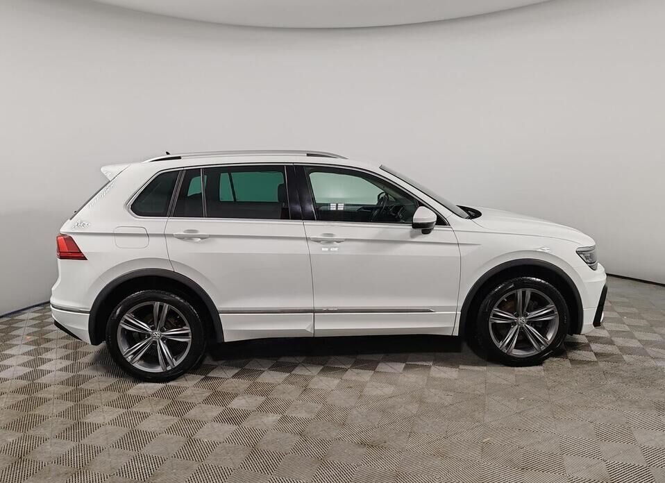 Volkswagen Tiguan, II 2.0 AMT (180 л.с.) 4WD