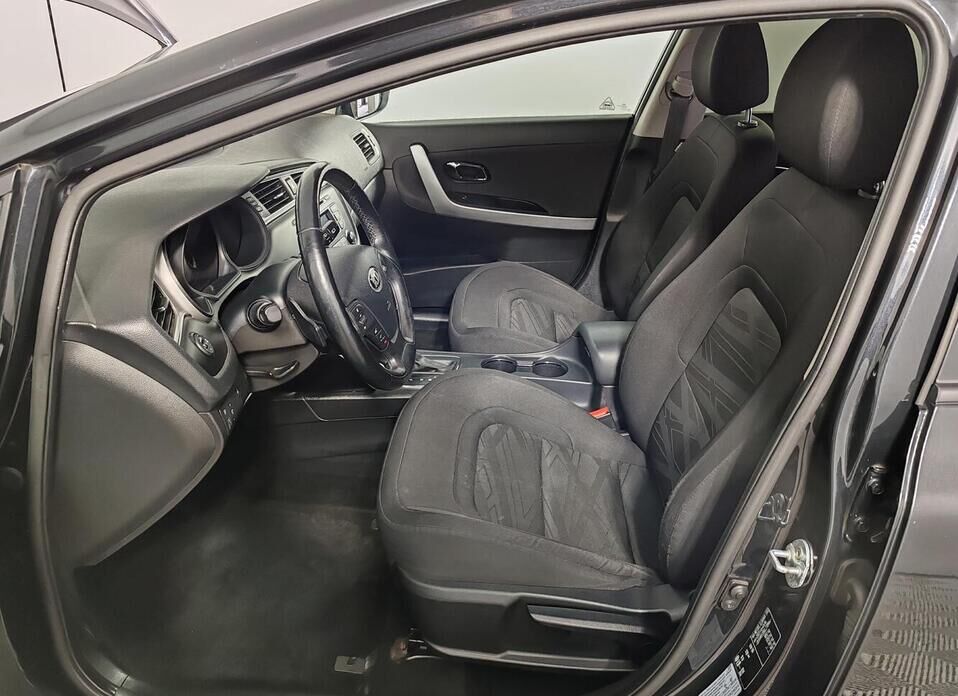 Kia Ceed, II Рестайлинг 1.6 AT (130 л.с.)