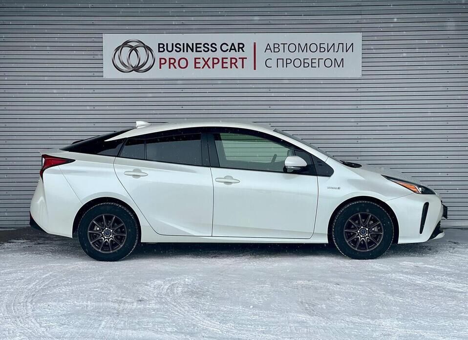 Toyota Prius, IV Рестайлинг (XW50) 1.8hyb AT (98 л.с.)