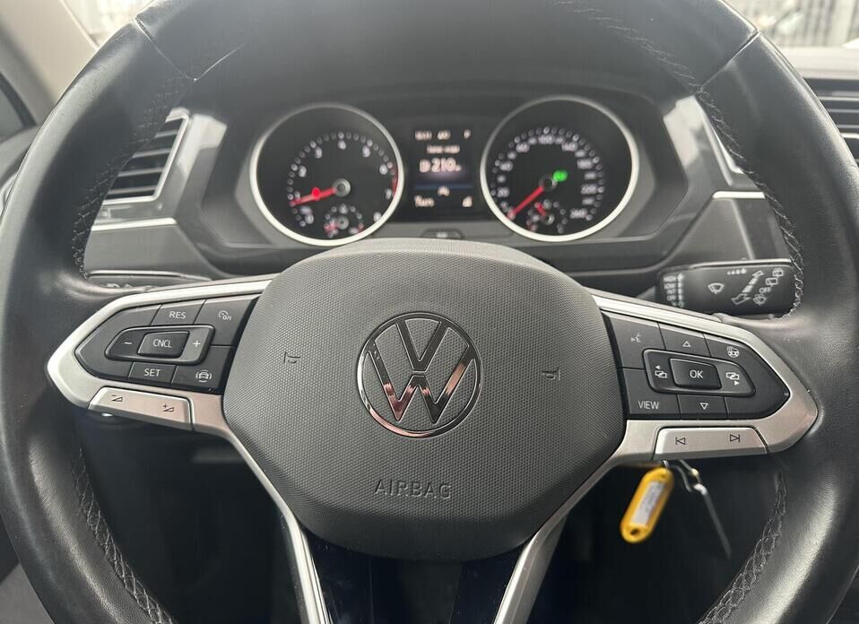 Volkswagen Tiguan, II Рестайлинг 1.4 AMT (150 л.с.)